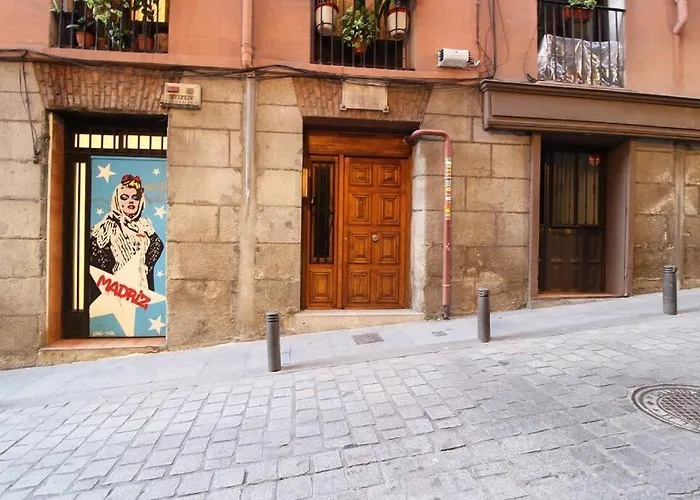 Centrico Apartamento Estilo Pop-Art By Batuecas
