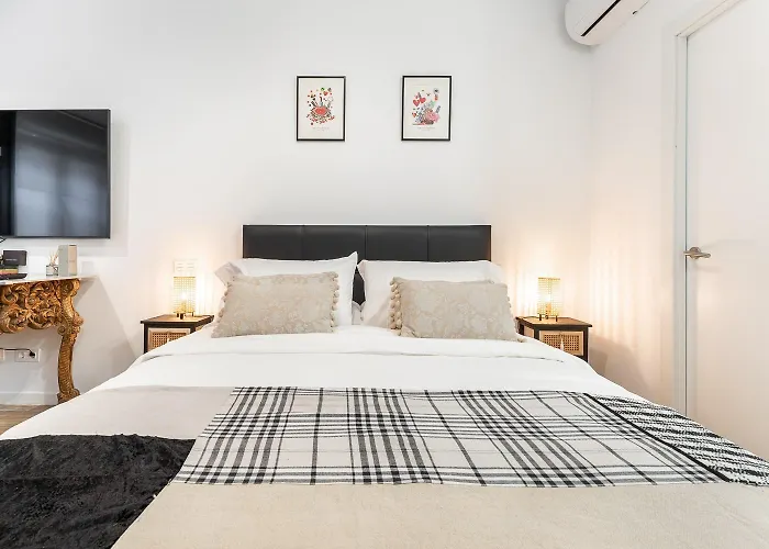 "Estudio Las Damas De Madrid"